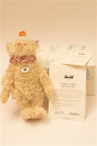 Lot 1133 - Steiff Teddy Clown