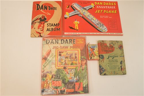 Lot 1530 - Dan Dare collectables
