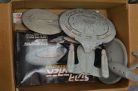 Lot 1322 - Star Trek ships