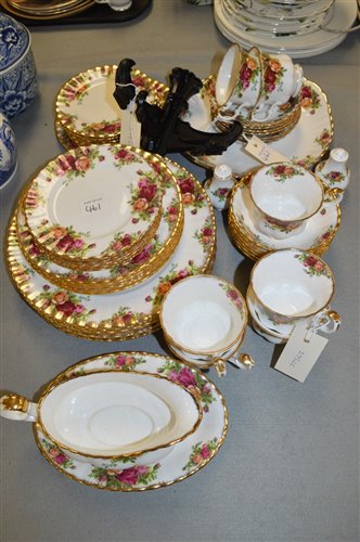Lot 461 - Royal Albert Old Country Roses dinner and tea service