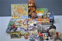 Lot 1616 - Vintage and other toys