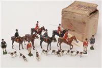 Lot 106 - Hand painted die cast hunting figures