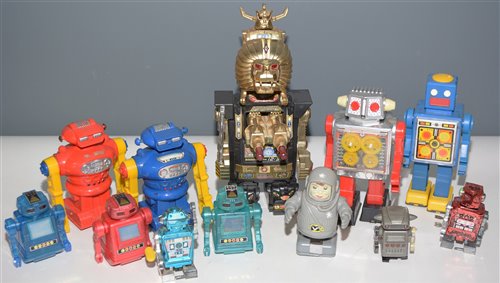 Lot 1052 - Plastic Robots