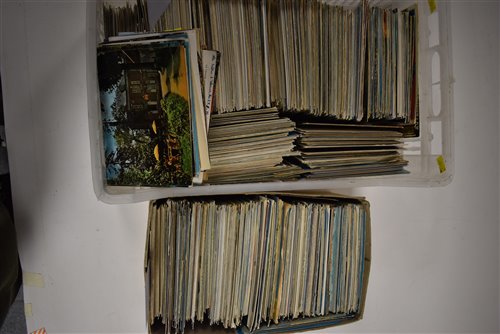 Lot 109 - Miscellaneous postcards