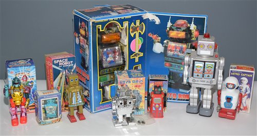 Lot 1054 - Boxed robots