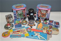 Lot 1060 - Robots and flying saucers