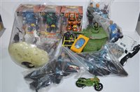 Lot 1652 - Action figures and MARS robots