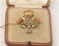 Lot 507 - Edward VII enamel and diamond 18ct brooch, in box