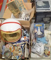 Lot 1669 - Space interest items
