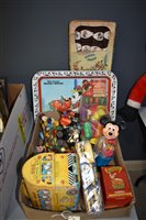 Lot 1698 - Disney toys