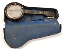 Lot 39 - Mandolin Banjo Savanah