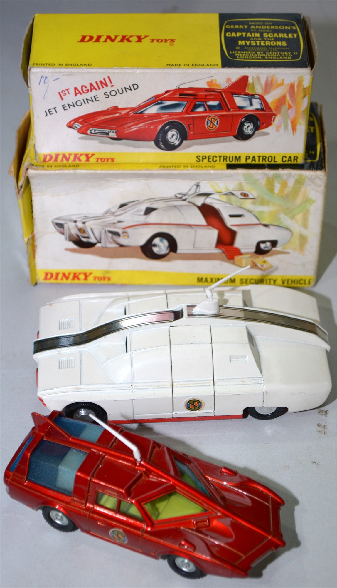 Lot 1872 - Dinky Captain Scarlet