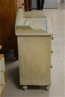 Lot 607 - Painted chest of drawers