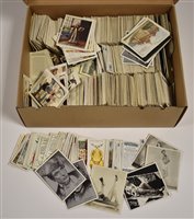 Lot 117 - Box of loose cigarette cards