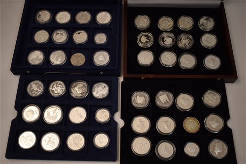 Lot 129 - Silver commemorative coins and others