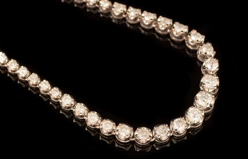 Lot 499 - Diamond line necklace