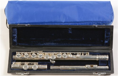 Lot 31 - Trevor James Privilege II flute