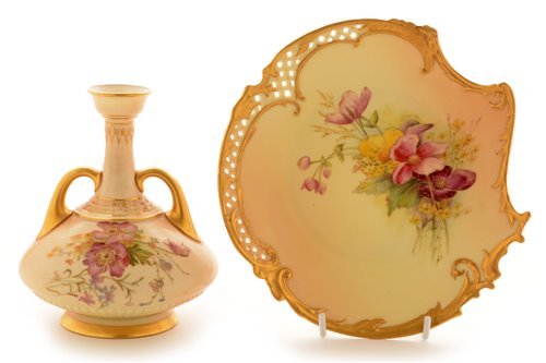 Lot 69 - Royal Worcester vase; and dessert plate.
