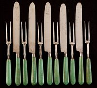 Lot 386 - Eleven knives and forks