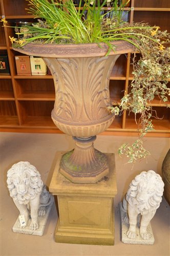 Lot 659 - Residual  items China B and W soft goods , sundries