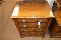 Lot 708 - small oak chest style cabinet