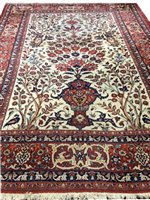 Lot 582 - Isfahan carpet