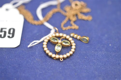 Lot 359 - Peridot and pearl pendant