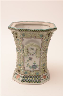 Lot 12 - A 19th Century Chinese porcelain censer.