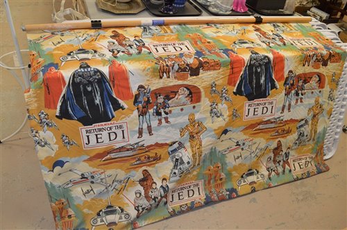 Lot 807 - Star Wars wall hanging and other items