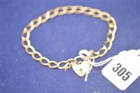 Lot 305 - Gold bracelet