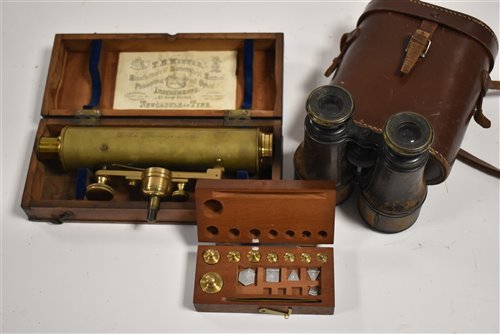 Lot 73 - Drainage level, binoculars and weights