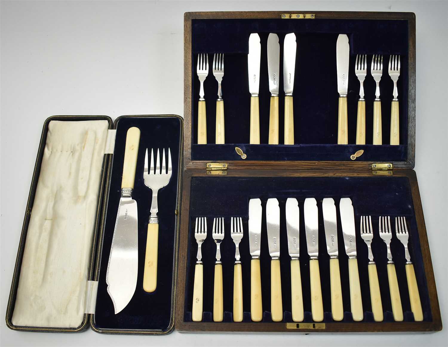 Lot 485 - Part suite of fish knives, forks and servers