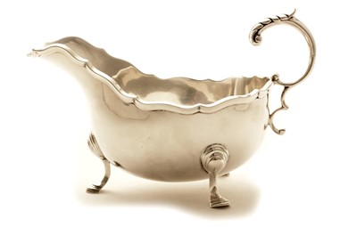 Lot 489 - Silver sauce boat