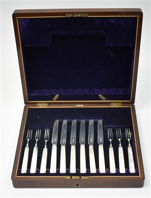 Lot 523 - Victorian silver knives and forks