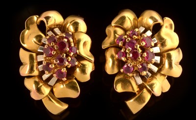 Lot 564 - A pair of ruby and gold earrings