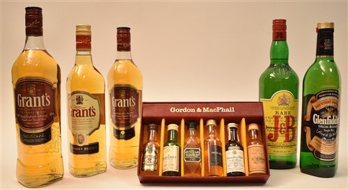 Lot 1033 - Five bottles of whisky and cased miniatures