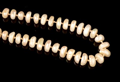 Lot 104 - Baroque pearl necklace