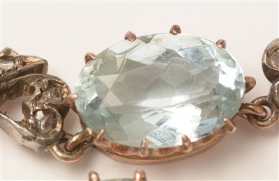 Lot 611 - Aquamarine and diamond necklace