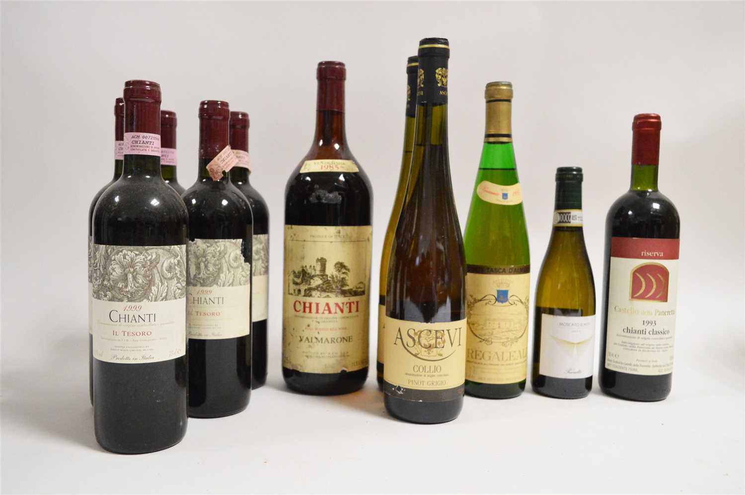 Lot 439 - Assorted Italian wines