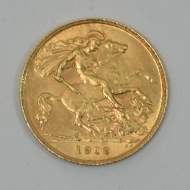 Lot 128 - George V gold half sovereign