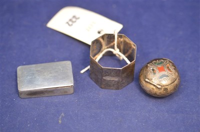 Lot 332 - Silver items
