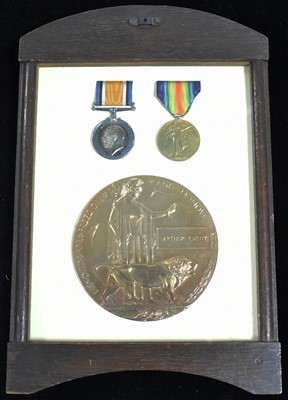 Lot 1628 - First World War pair and plaque