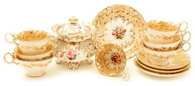 Lot 103 - A Coalport part tea and coffee service.; and a sucrier and cover.