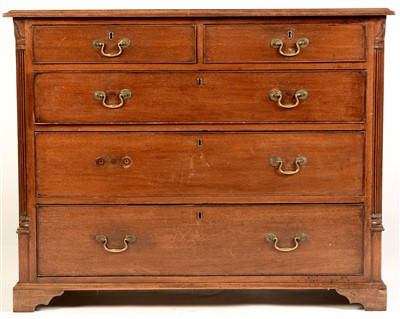 Lot 829 - George III mahogany chest of drawers