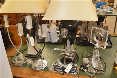 Lot 640 - Table lamps