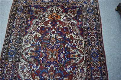 Lot 698 - Isfahan rug
