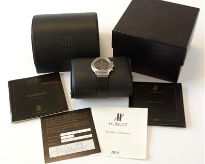 Lot 4 - Hublot MDM Geneve gentleman's chronograph wristwatch.