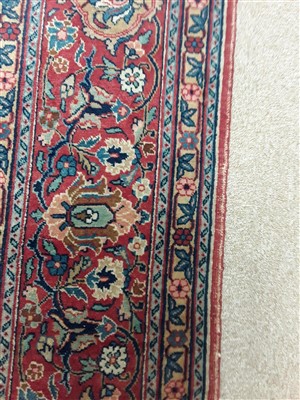 Lot 712 - Heriz carpet