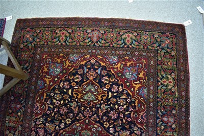 Lot 713 - Isfahan rug