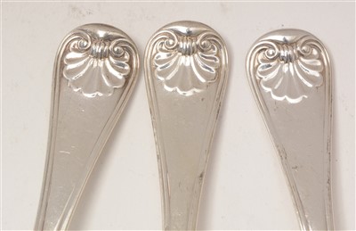 Lot 521 - A George IV suite of silver cutlery